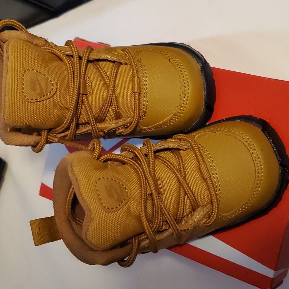 Toddler Nike Boots